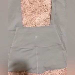Lululemon wonder train leggings